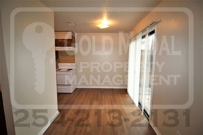 Foto del edificio - 3709 Hereford Ln
