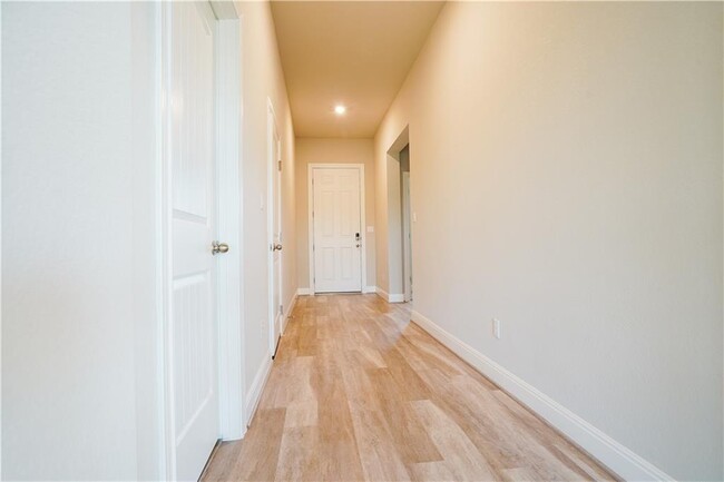 Building Photo - 4004 Promontory Point Trail