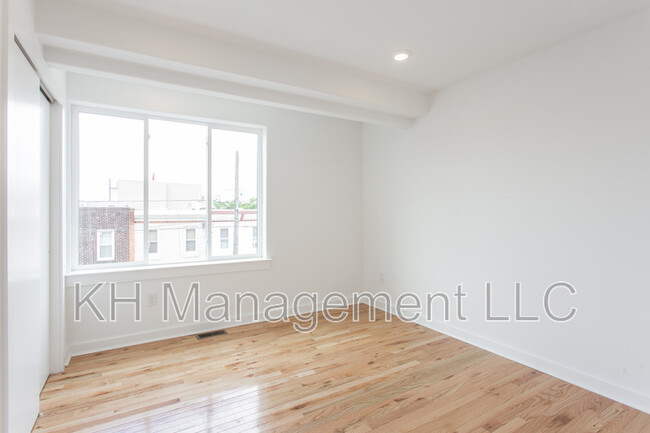 Foto del edificio - 2123 Dickinson St