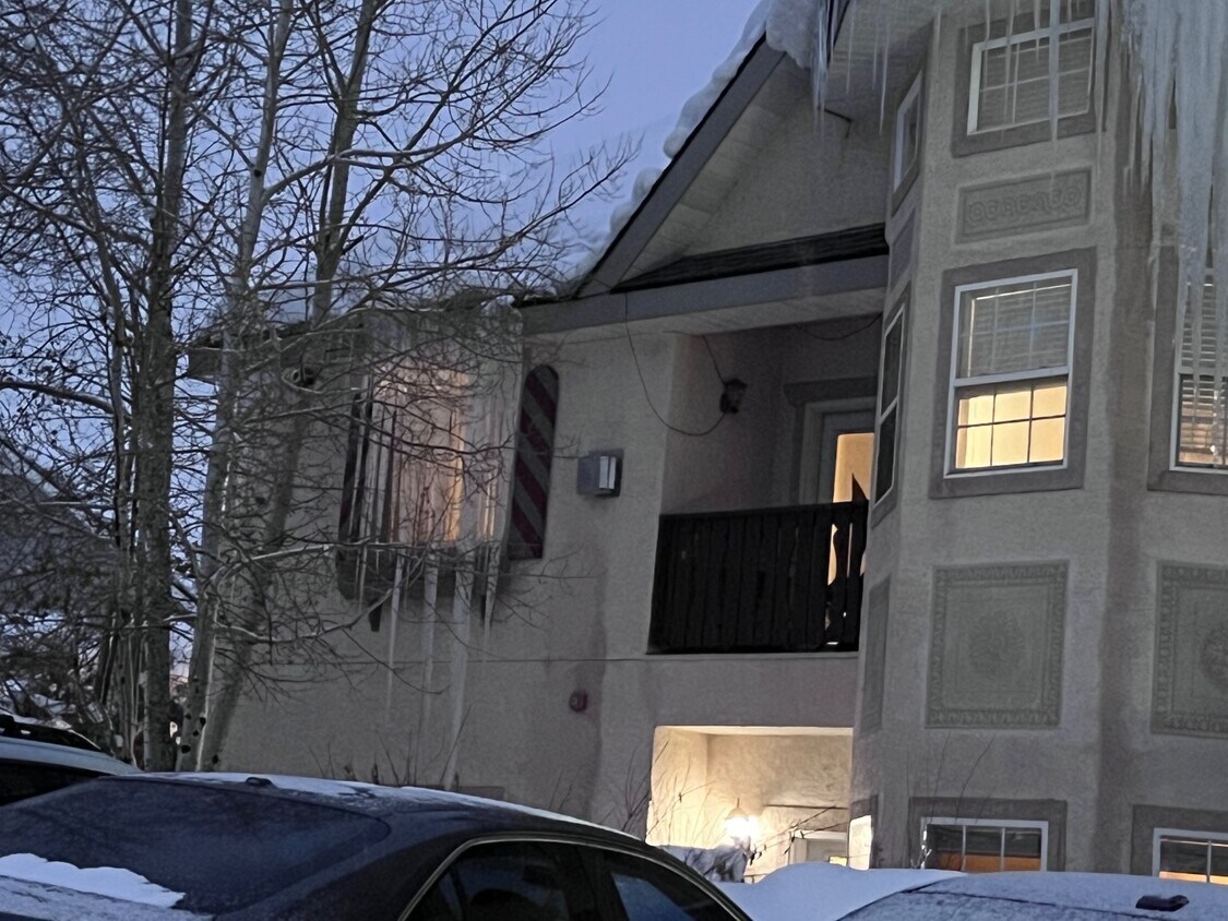 Foto del edificio - 350 N Fairway Dr