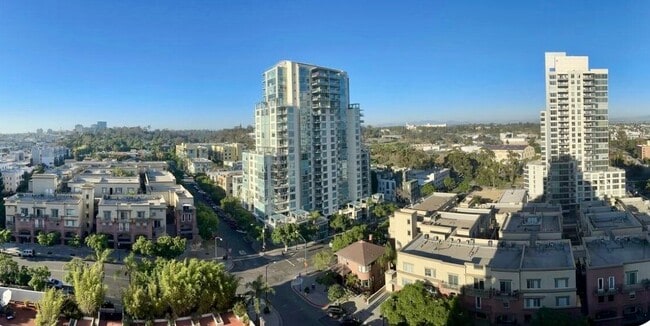 Foto del edificio - 702 Ash St