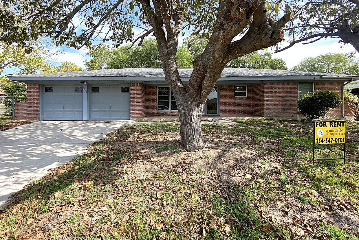Foto principal - 1613 Miranda Ave