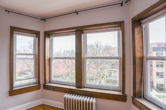 Foto del edificio - 6956 N Ashland Ave