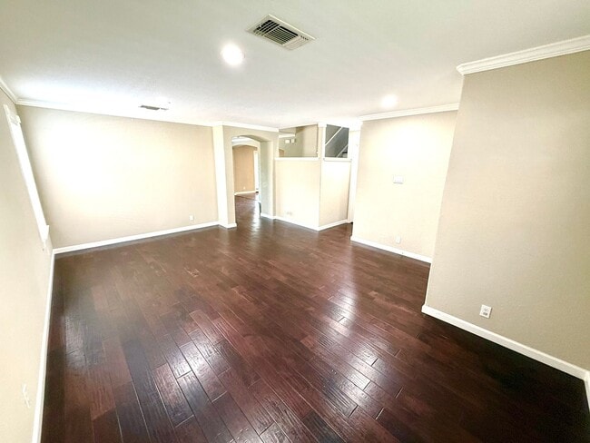 Building Photo - 5716 Watercress Dr