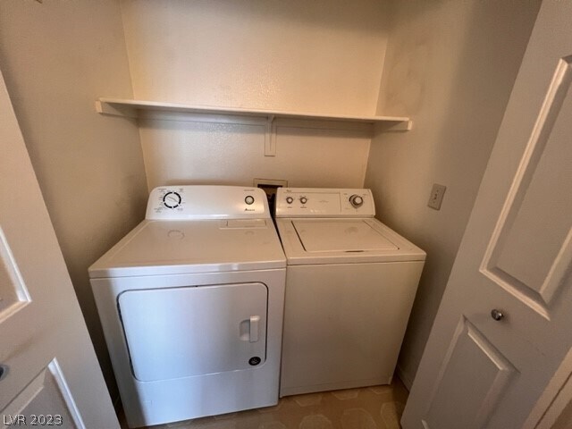 Foto del edificio - 9470 Peace Way