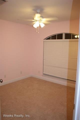 Building Photo - 4134 Chartwell St