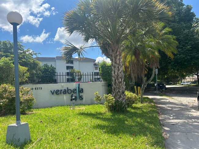 Building Photo - 8205 SW 152nd Ave