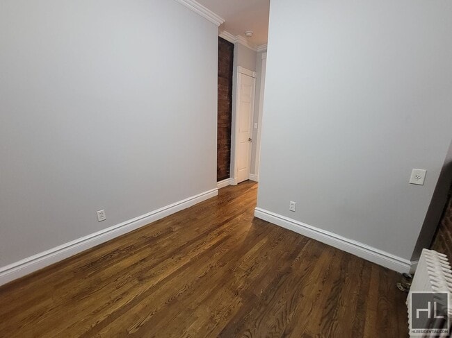 Building Photo - E 13TH ST.