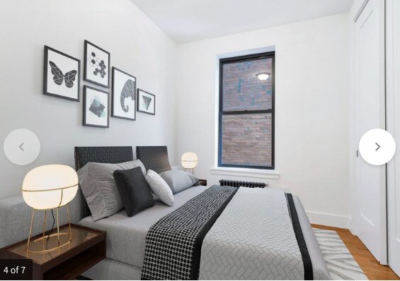 Building Photo - 47 W 68th St