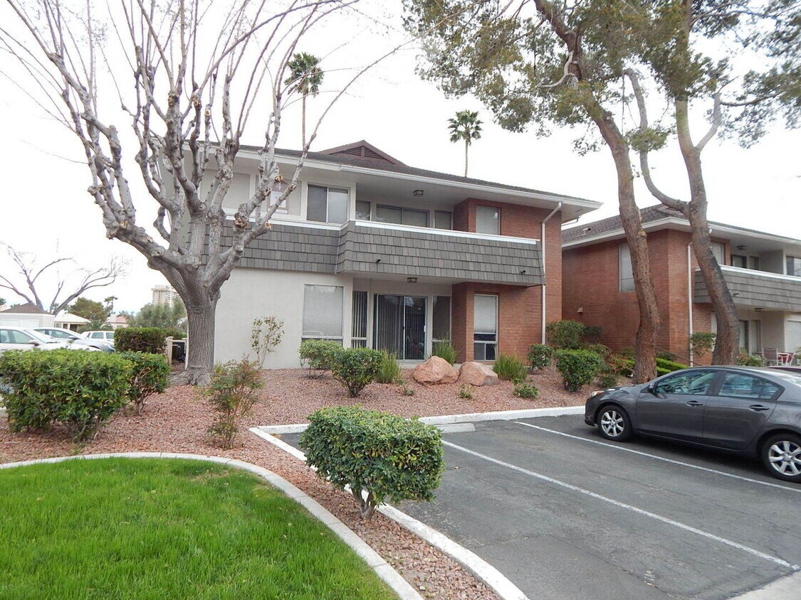 Primary Photo - Fabulous 1st Floor Condo with 1 Bedroom, 1...