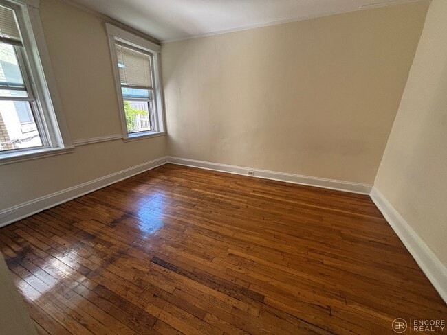 Building Photo - 360 Riverway
