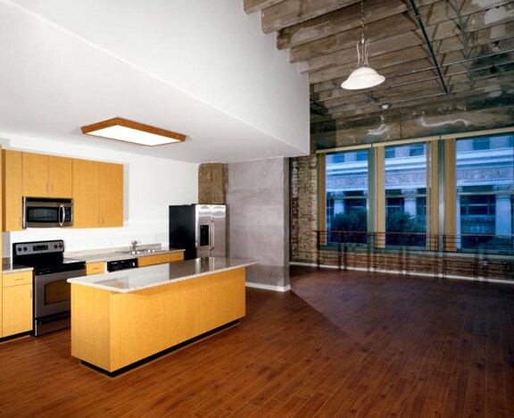 Espacio tipo loft abierto en DTLA - 711 S Olive St