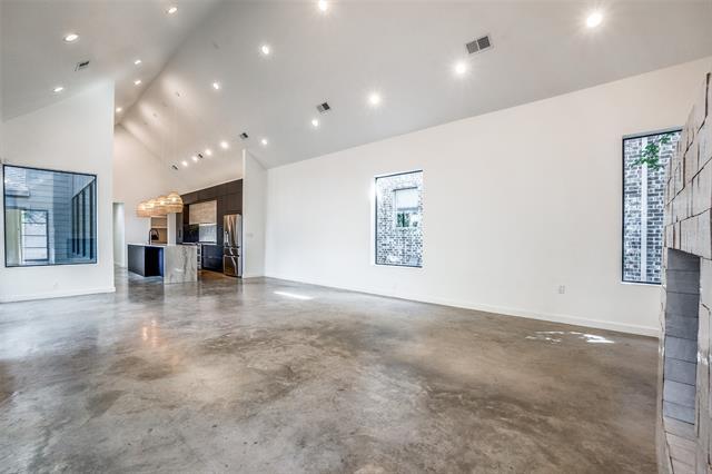 Building Photo - 6151 Llano Ave