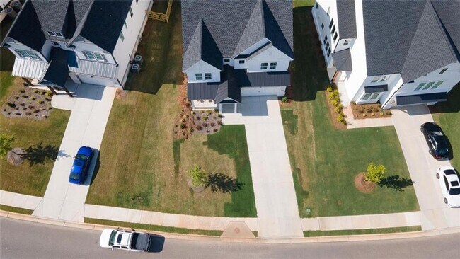 Building Photo - 5014 Baywood Ln
