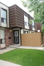 Building Photo - 9260 W Utah Ave