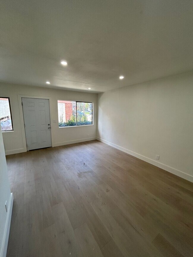 Foto del edificio - 524 Williamson Ave