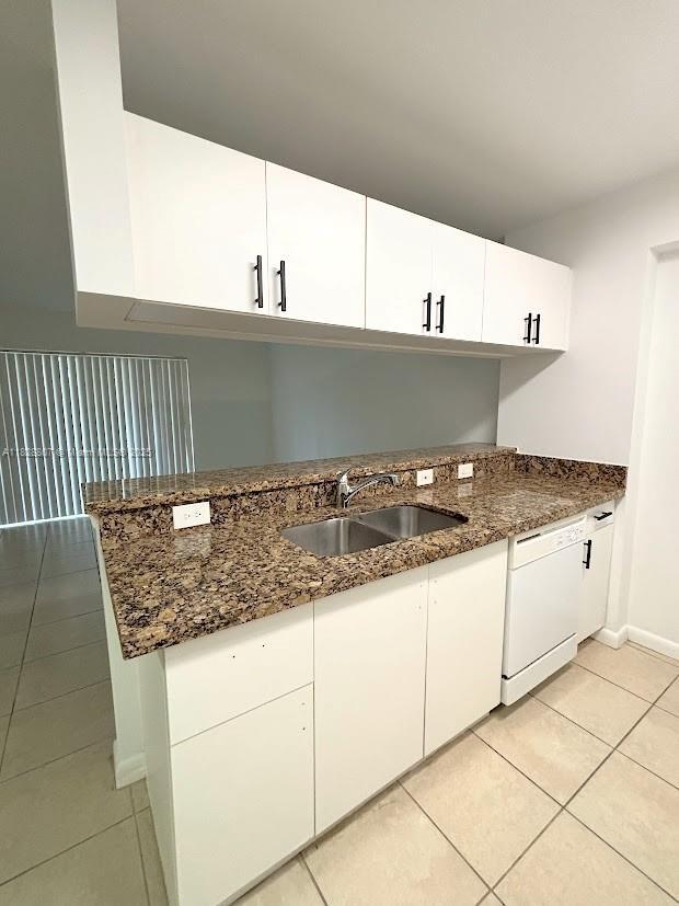 Foto del edificio - 460 S Park Rd