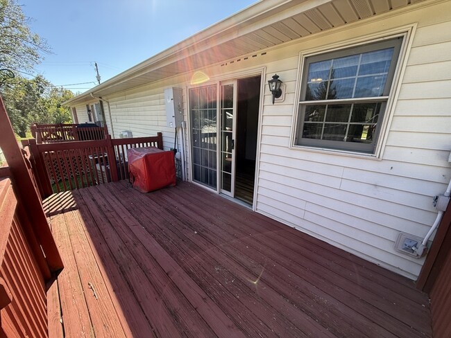 Building Photo - 272 Jackson St