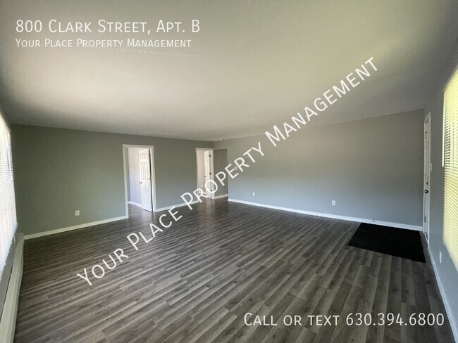 Building Photo - UPDATED AND SPACIOUS 3 BEDROOM, 1 BATHROOM...