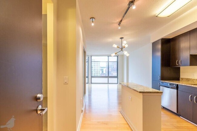 Building Photo - 475 K St NW