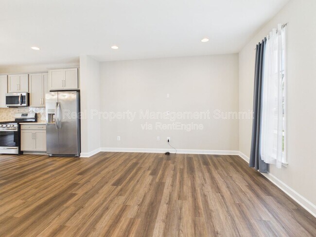 Foto del edificio - 3284 Charleston Blvd