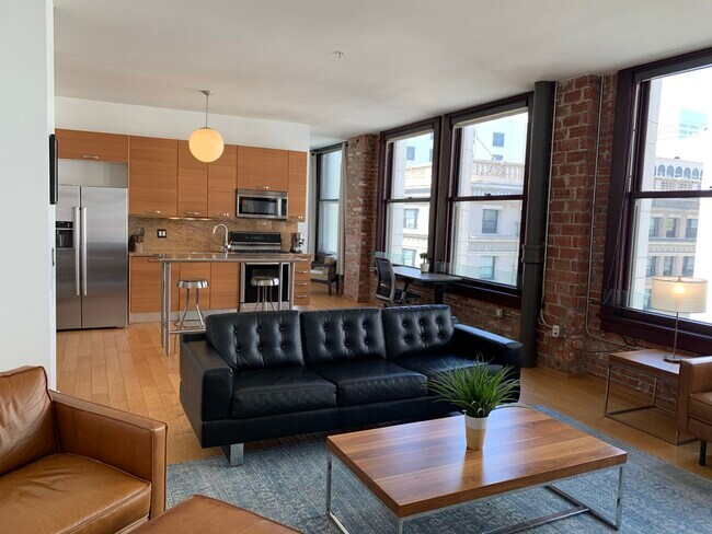 Foto del edificio - 460 S Spring St