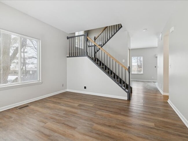 Building Photo - 14228 S Napa Cir