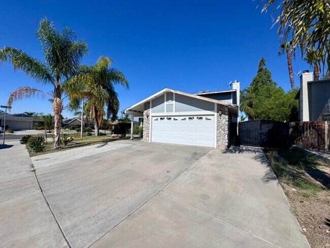 Foto del edificio - Spacious 3 Bedroom Menifee Home with Bonus...