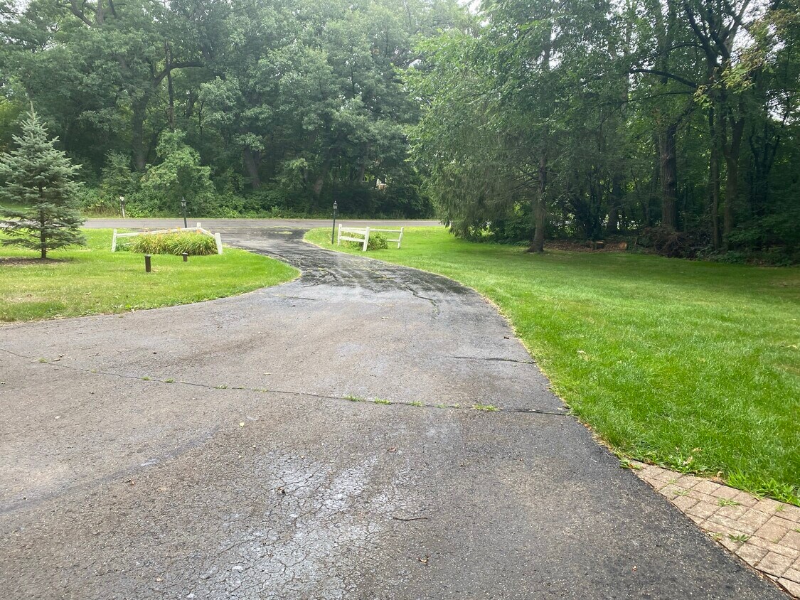 2535 Countryside Dr, Delavan, WI 53115 House Rental in Delavan, WI