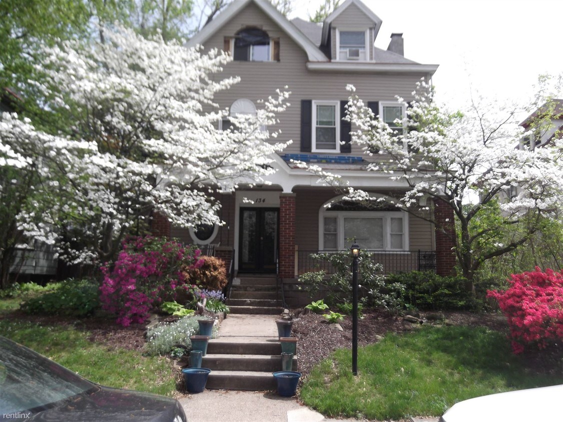 Primary Photo - 134 Laurel Ave