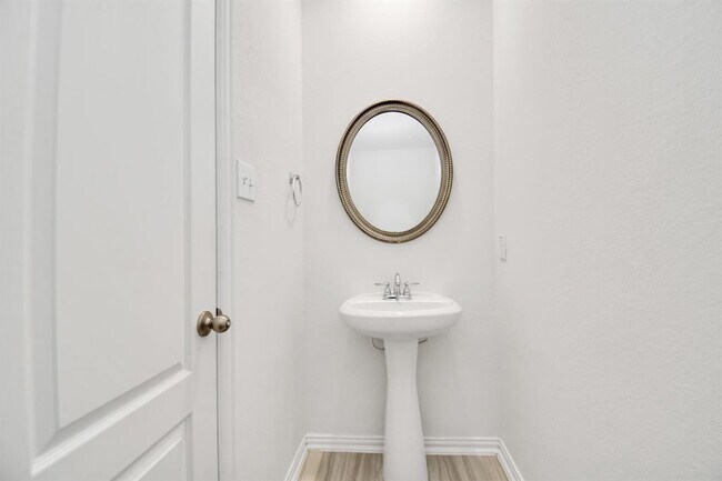 Foto del edificio - 3316 Harmony View Ln