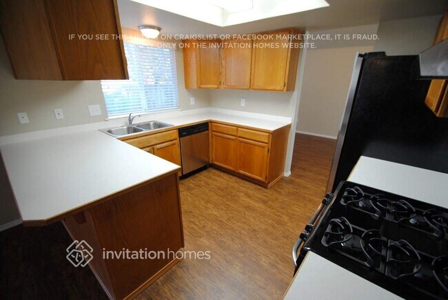 Building Photo - 9124 61st Dr NE