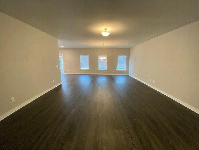 Foto del edificio - Home for Rent in Jasper, AL!!! SIGN A 13 M...