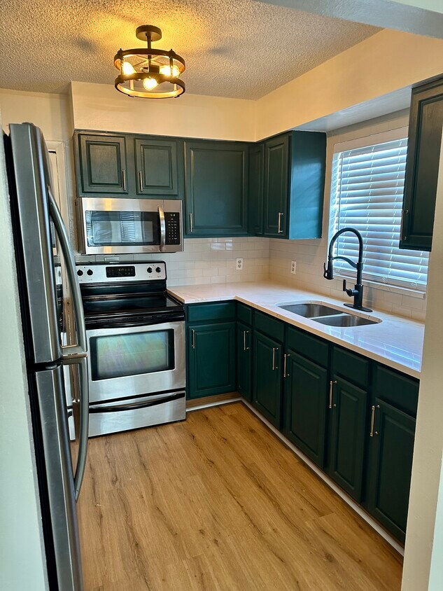 Foto principal - 1802 W House St