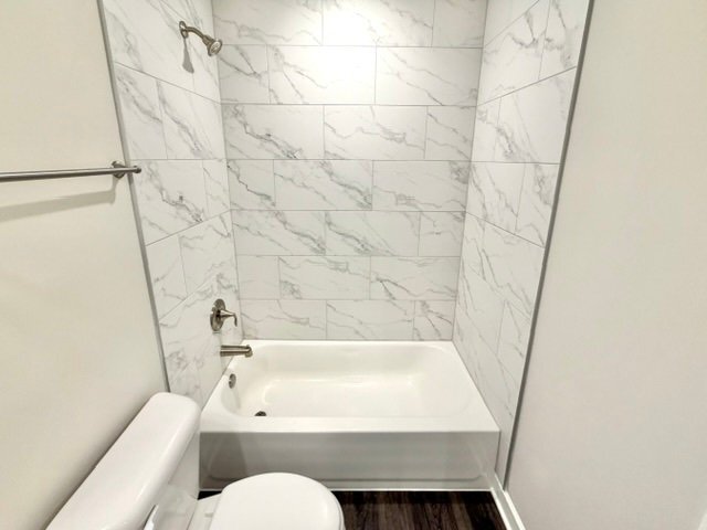 Foto del edificio - 7782 Emeline Dr