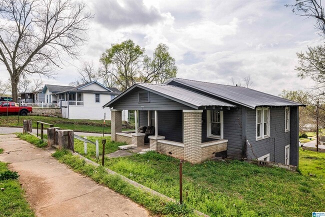 Foto del edificio - 1216 Waverly St