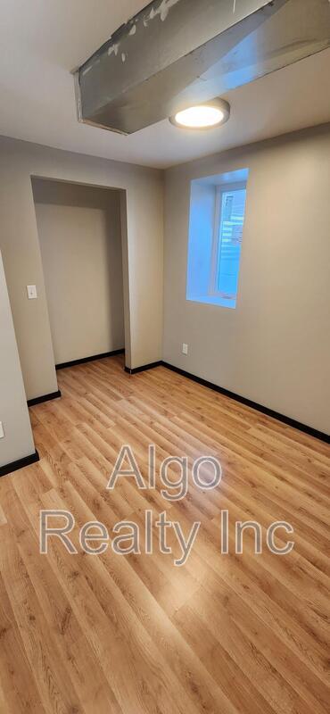 Building Photo - 2651 N Oliver Ave