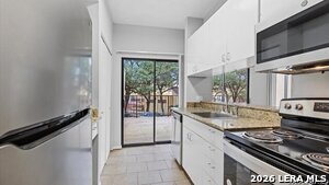 Foto del edificio - 8642 Fredericksburg Rd