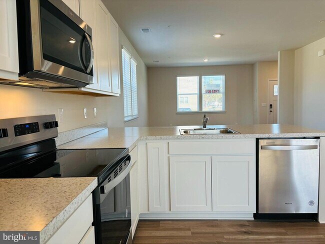 Foto del edificio - 100 Riverwalk Ter