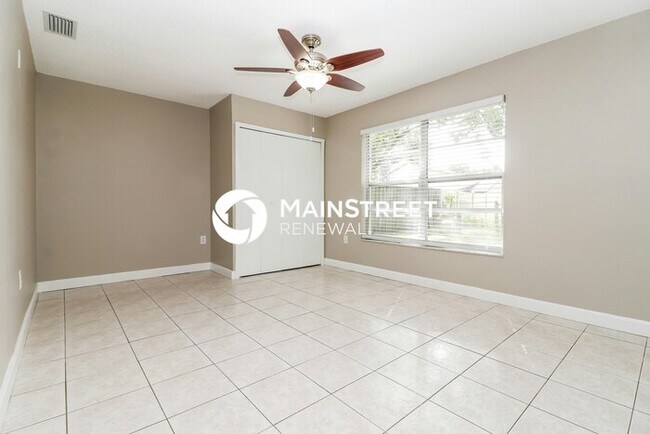 Building Photo - 3 Bedroom Pet-Friendly Home in New Port Richey, FL with Main Street Renewal