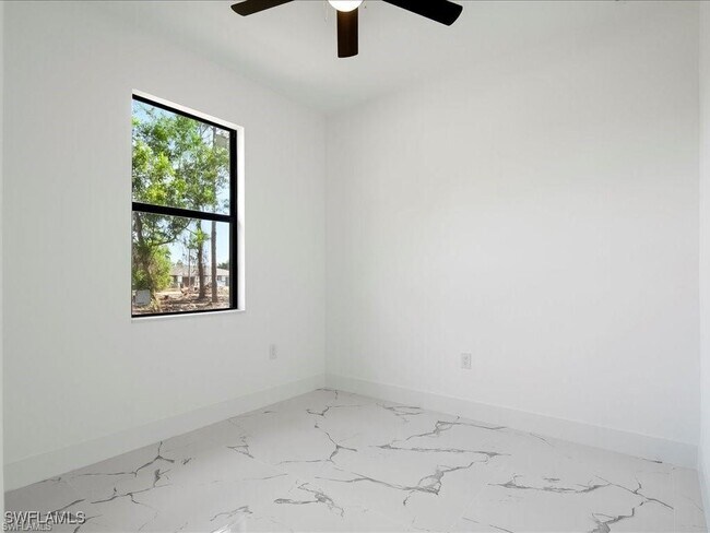 Foto del edificio - 5208 28th St SW