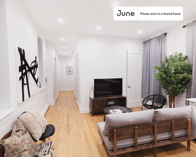 Foto del edificio - Room in Shared 4 bed/1.5 bath home