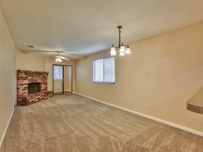 Foto del edificio - 3208 Ginger Dr