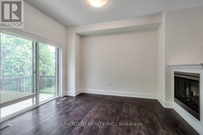 Building Photo - 23 Kenneth Wood Cres