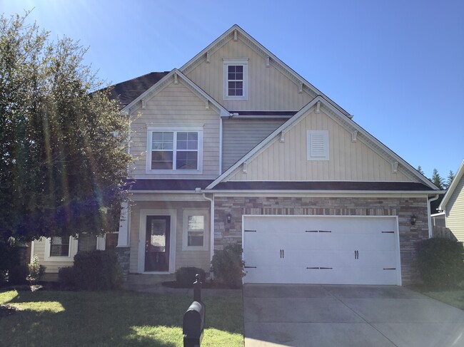 Building Photo - 208 Stonebury Dr