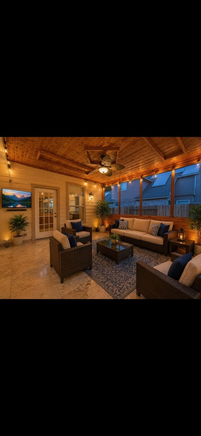 Building Photo - 3035 Fall Crest Dr