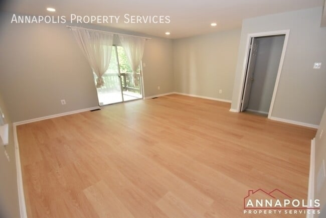 Building Photo - 17 Mooring Point Ct