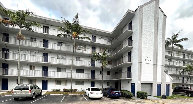 Building Photo - 8750 N Sherman Cir