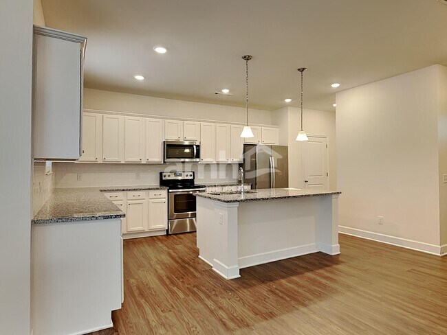 Building Photo - 5262 Lake Maxwell Dr