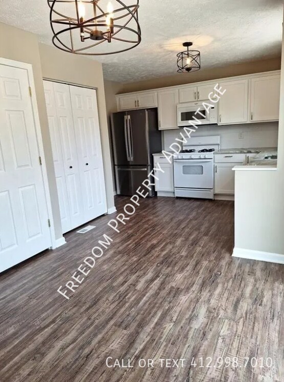 Foto del edificio - 503 Panorama Dr